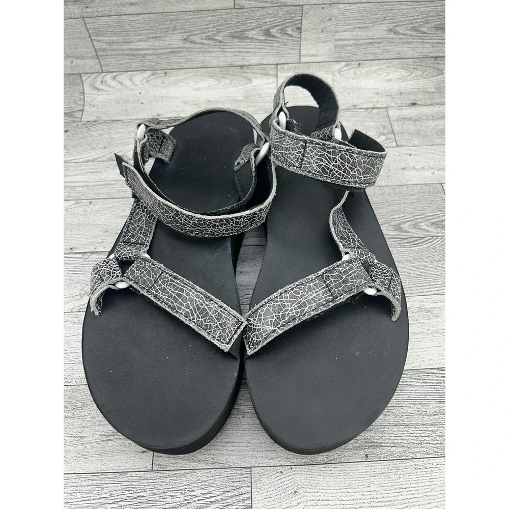 Teva Flatform Universal Shoes Womens Size 9 Black Crackle Strap Platform Sandals